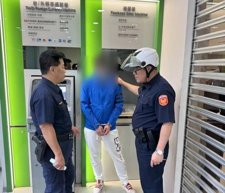 蘆竹警主動出擊打詐,查獲跨境「金流中繼車手」
